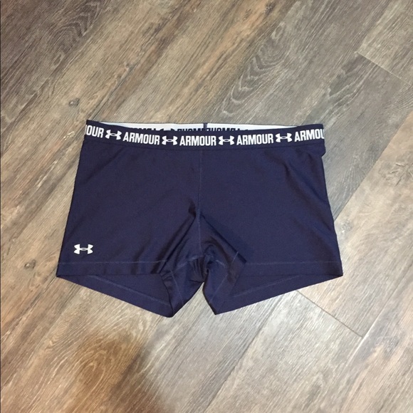 Under Armour Pants - Woman’s Under Armour Spandex Shorts